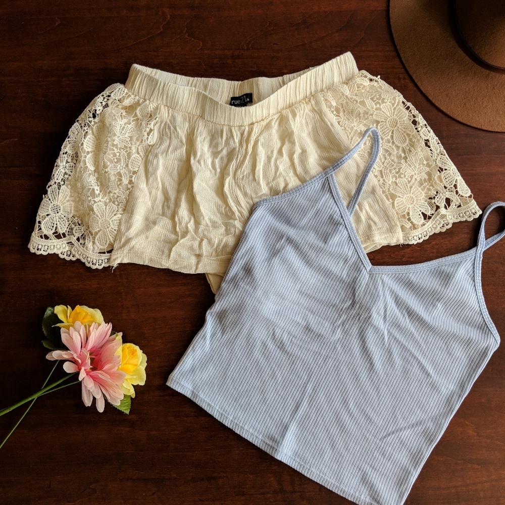 Super cute lace shorts